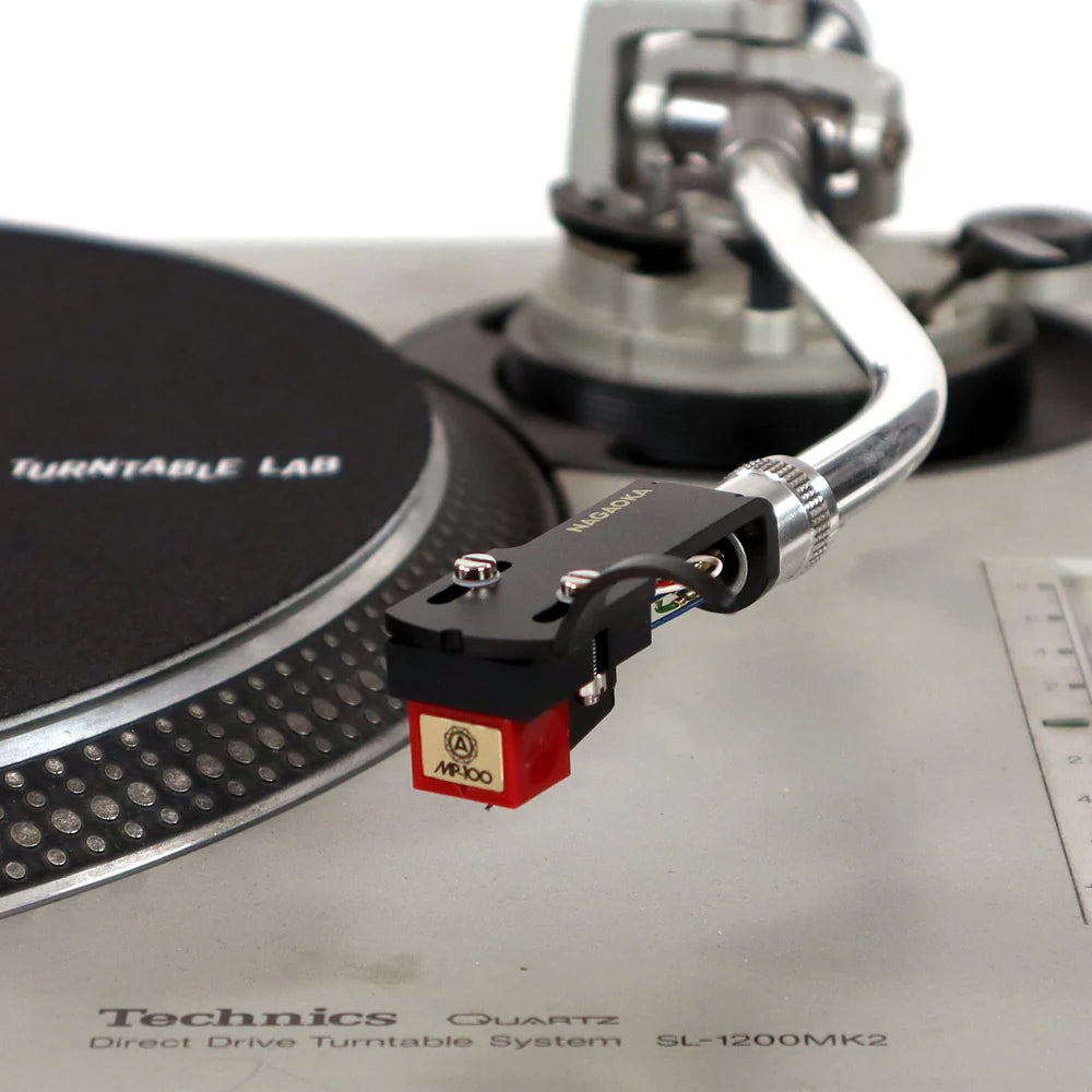 Nagaoka MP-100H äänirasia Headshellin kanssa