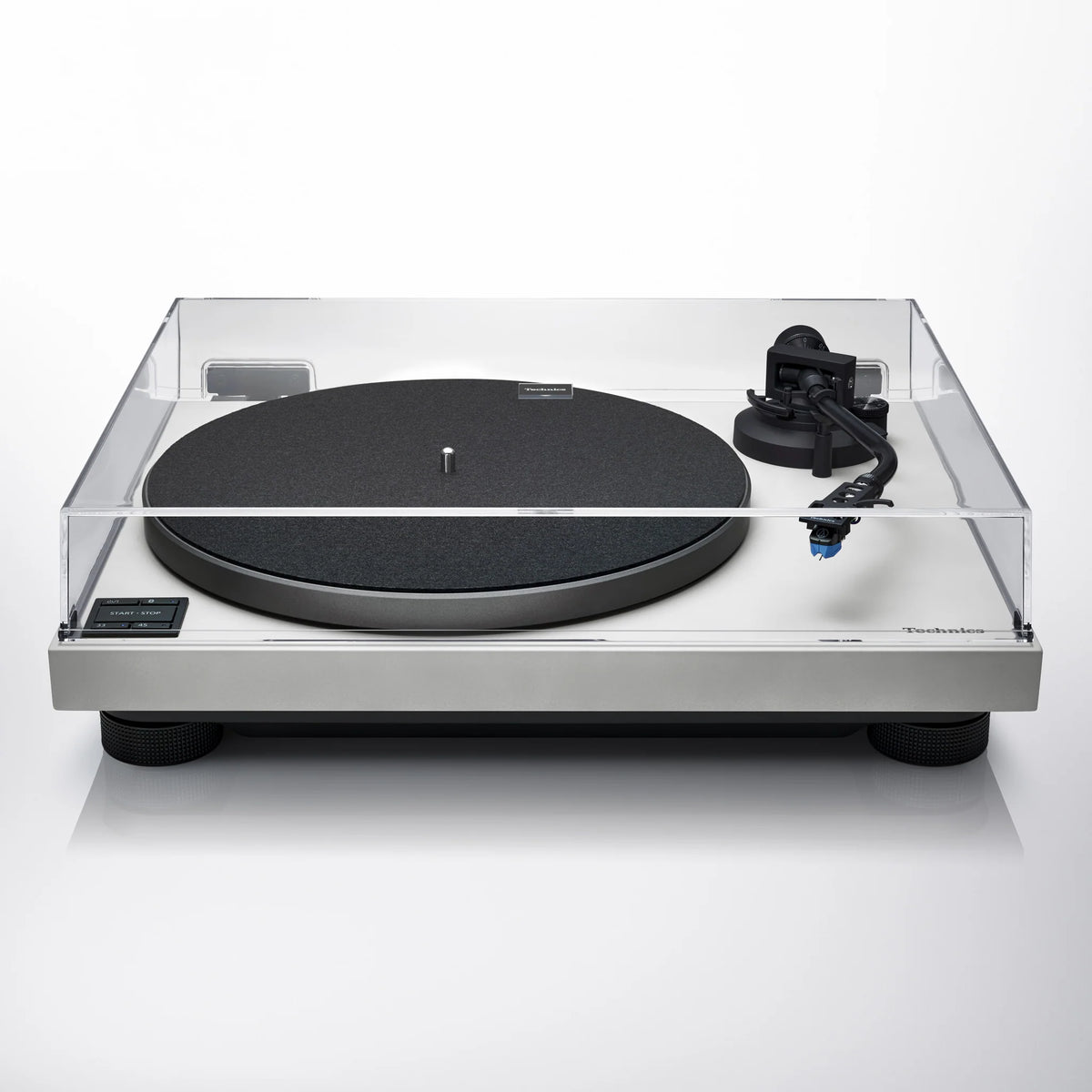 Technics SL-40CBT turntable, with dust cover