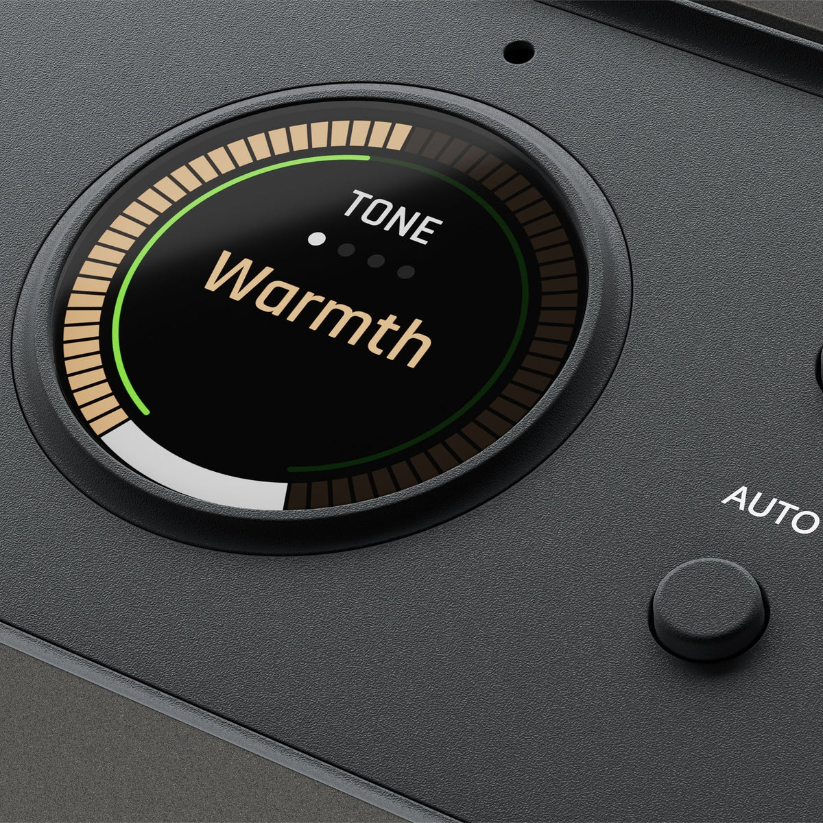 Universal Audio Volt 4P Max, Smart Display close-up